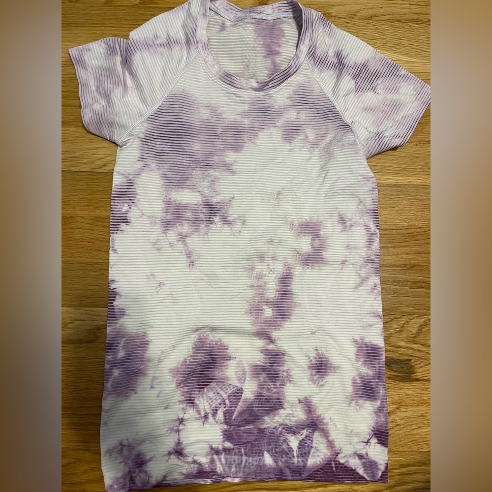 Lululemon Swiftly Tech Short-Sleeve Shirt Diamond Dye Purple